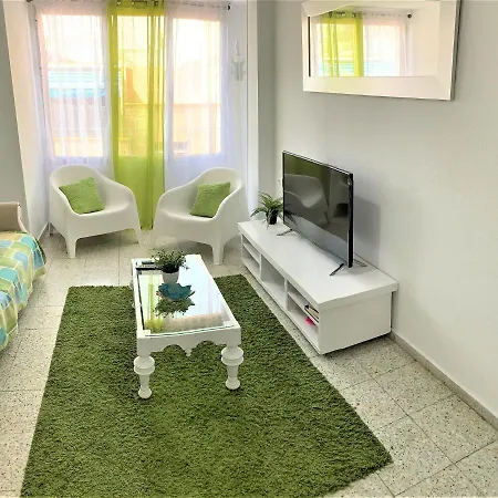Apartment Bright And Modern 3 Bedroom With Balcony E3ev *