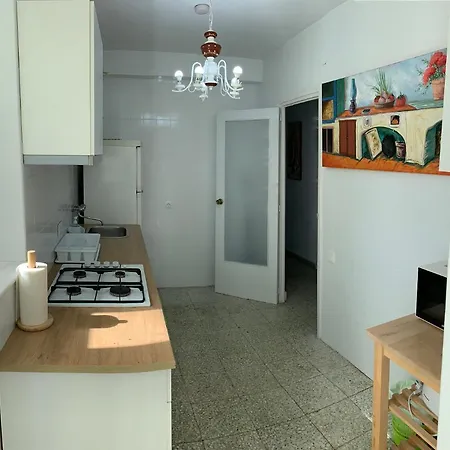 Bright And Modern 3 Bedroom With Balcony E3ev Apartment *