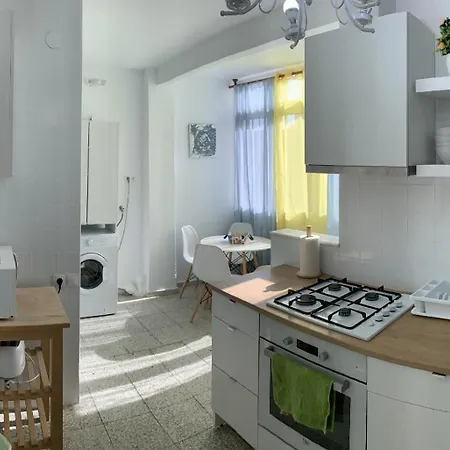 Bright And Modern 3 Bedroom With Balcony E3ev 公寓 *