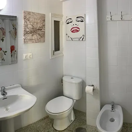 Bright And Modern 3 Bedroom With Balcony E3ev 公寓 *