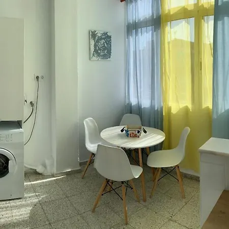 Bright And Modern 3 Bedroom With Balcony E3ev Apartment *